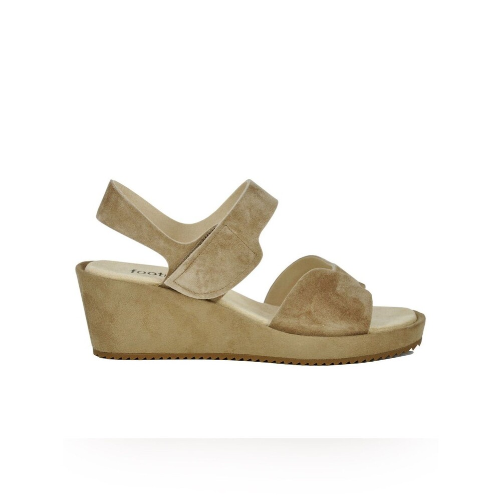 Footnotes Candid Suede Wedge Sandal Size 7 Nwot View 3